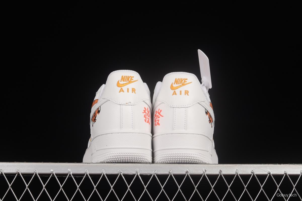 NIKE Air Force 1'07 Lx Tiger Year of the Tiger low-top sneakers DD8959-112