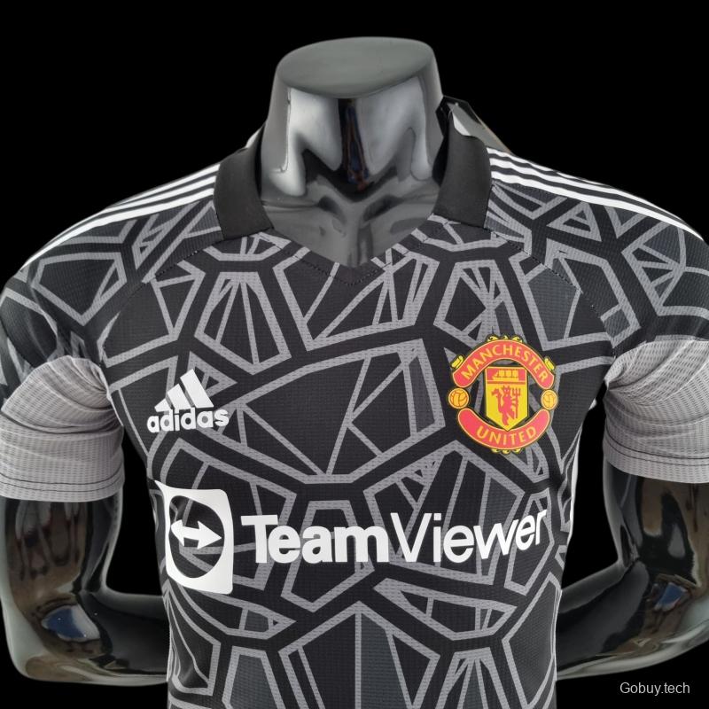 Player Version 22/23 Manchester United Black Goalkeeper