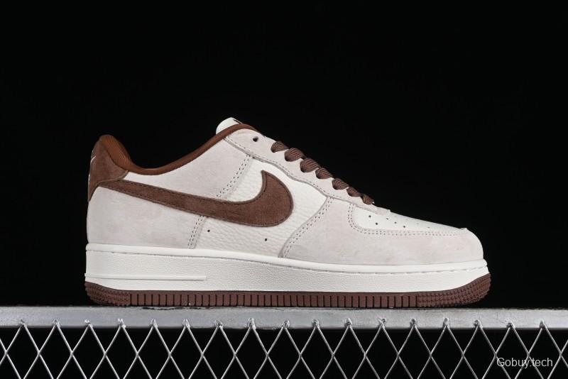 Nike Air Force 1'07 Low  Casual Sneakers