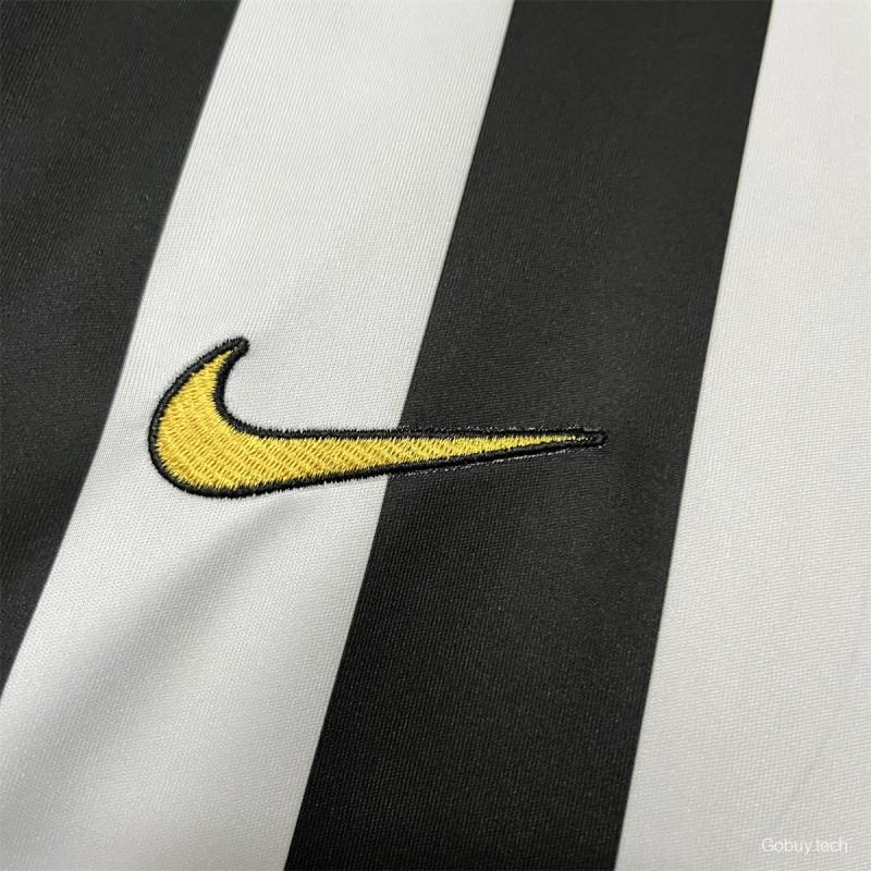 03/04 Retro Juventus Home Jersey