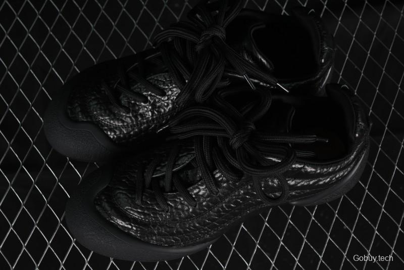 Alexander McQueen Flexion Retro Sneakers in Black with Diamond Grain Calfskin - 8.F6