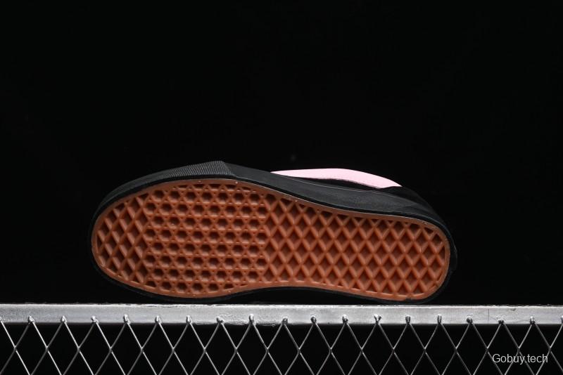 Vans Knu Skool Low Top Retro Sneakers in Black Pink with Big Logo - VN0009QC6BT1