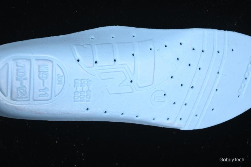 New Balance 990 Series Premium Retro Running Shoes with Carbon Fiber Midsole - M990BK4