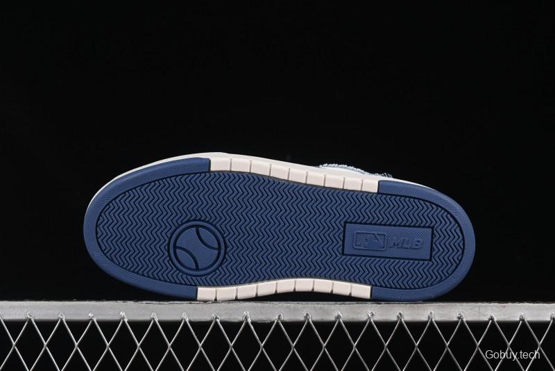 New York Yankees MLB Chunky Liner Lightweight Platform Sneakers with Hook and Loop Closure - 3ASXV015N50BLS
